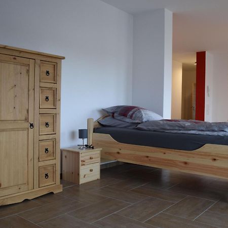 Hunsruecker-Fewo - Die Erlebnishuette - 2 Ferienwohnungen Im Hunsrueck In Unzenberg Gobenhausen Værelse billede